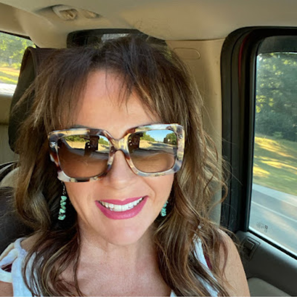 Meet your Posher, Cris